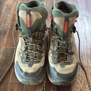 Hoka One One Green and Orange Outdoor Boots Barely Used